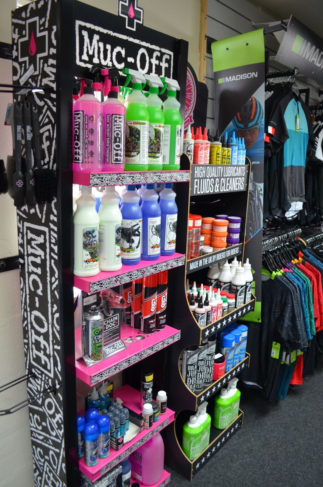 TT Cycles bike shop — photo 1 of 3